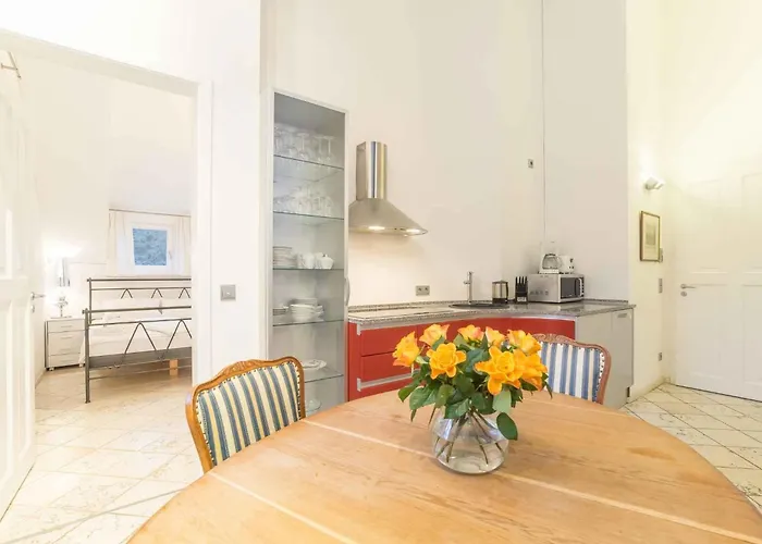 In 41192 Апартаменты *