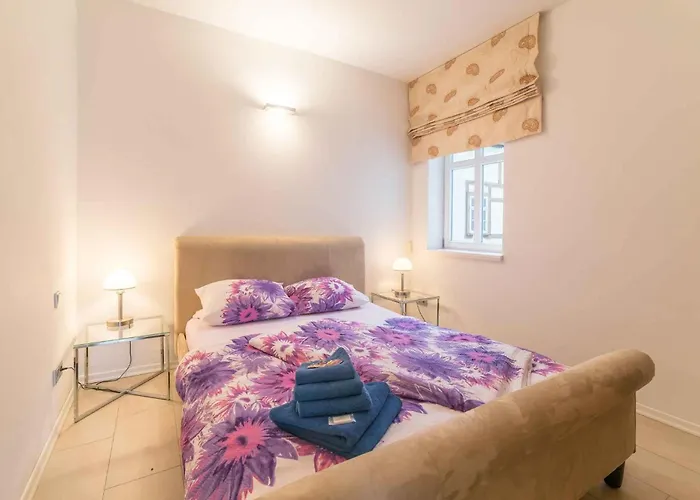 Apartamento In 41192 *